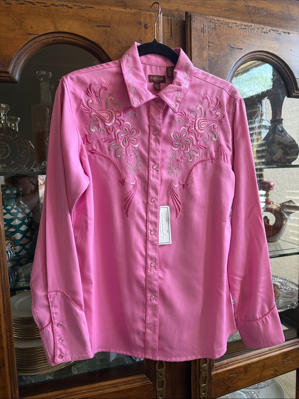Western Embroidered Snap-Front Pink Shirt